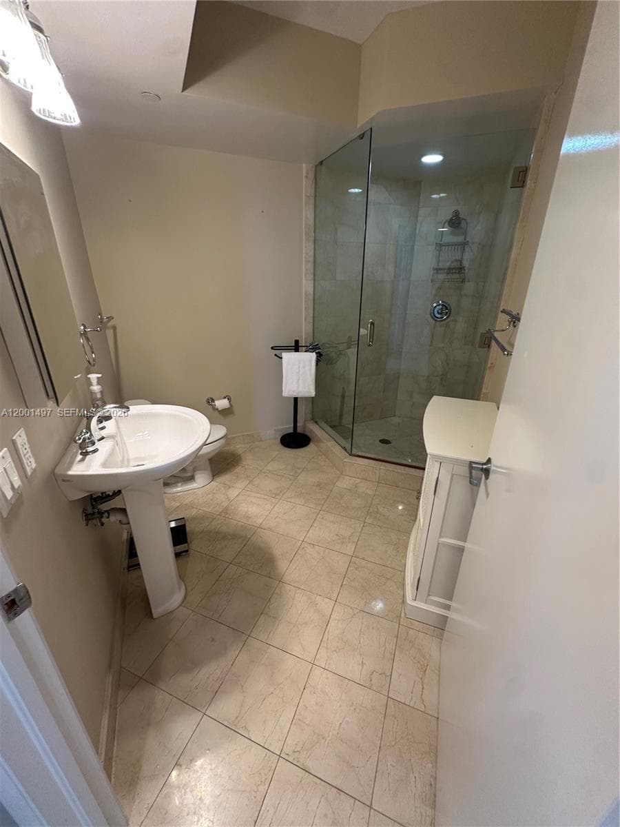 6365 Collins Ave # 1703, Miami Beach FL 33141 — 14