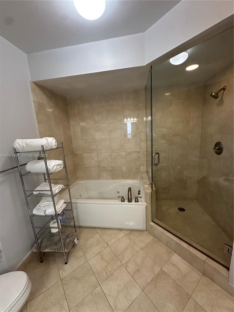 6365 Collins Ave # 1703, Miami Beach FL 33141 — 11