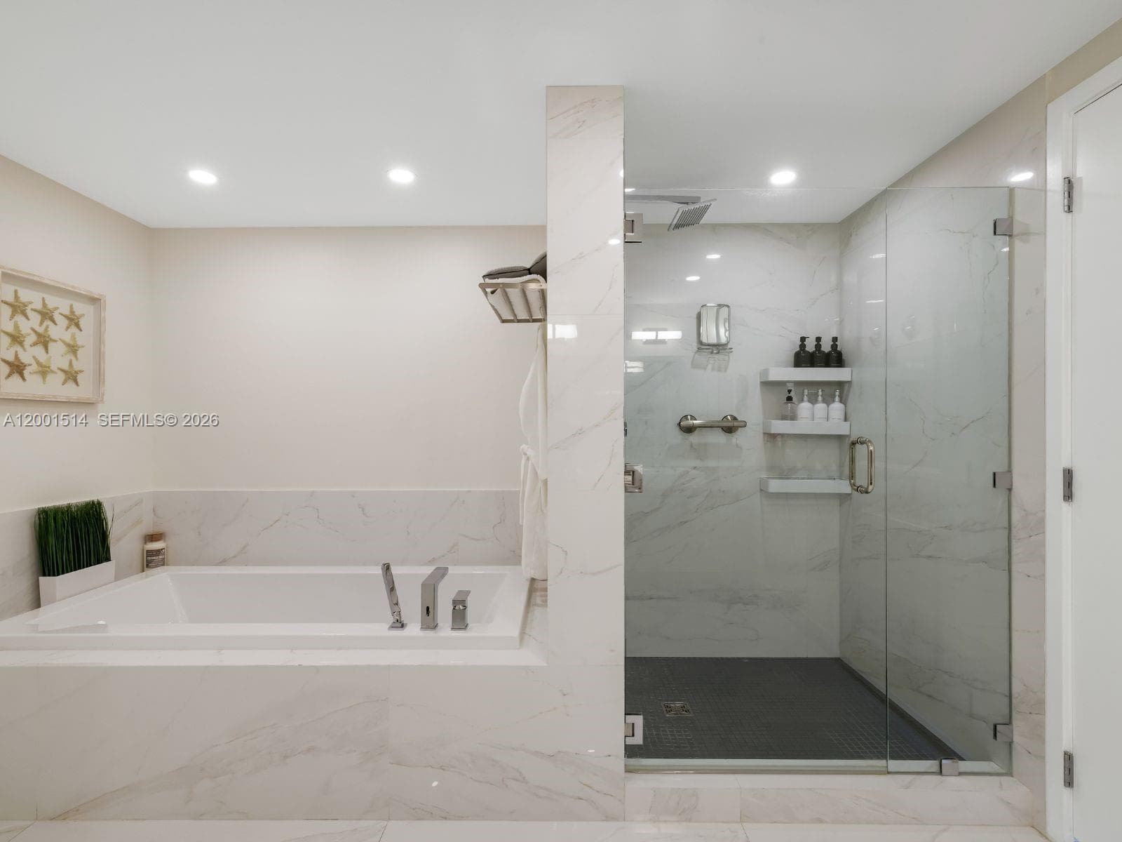 400 Sunny Isles Blvd # 1416, Sunny Isles Beach FL 33160 — 17