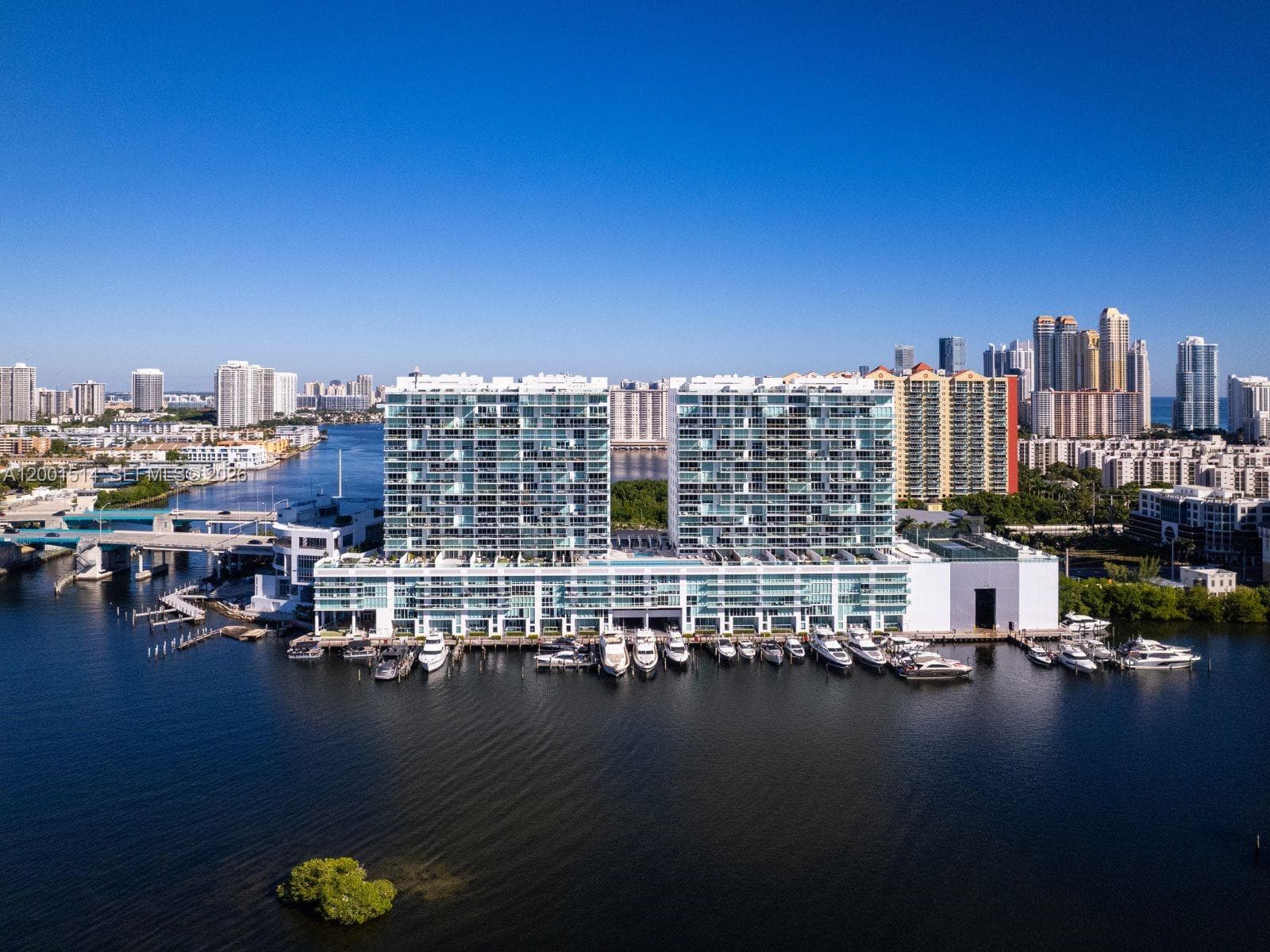 400 Sunny Isles Blvd # 1416, Sunny Isles Beach FL 33160 — 25