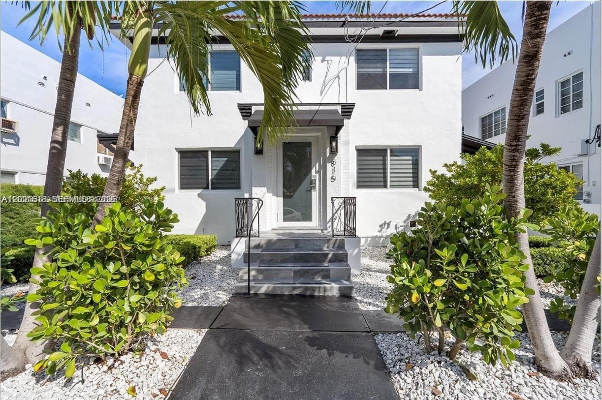817 W 39th St # 2, Miami Beach FL 33140 — 2