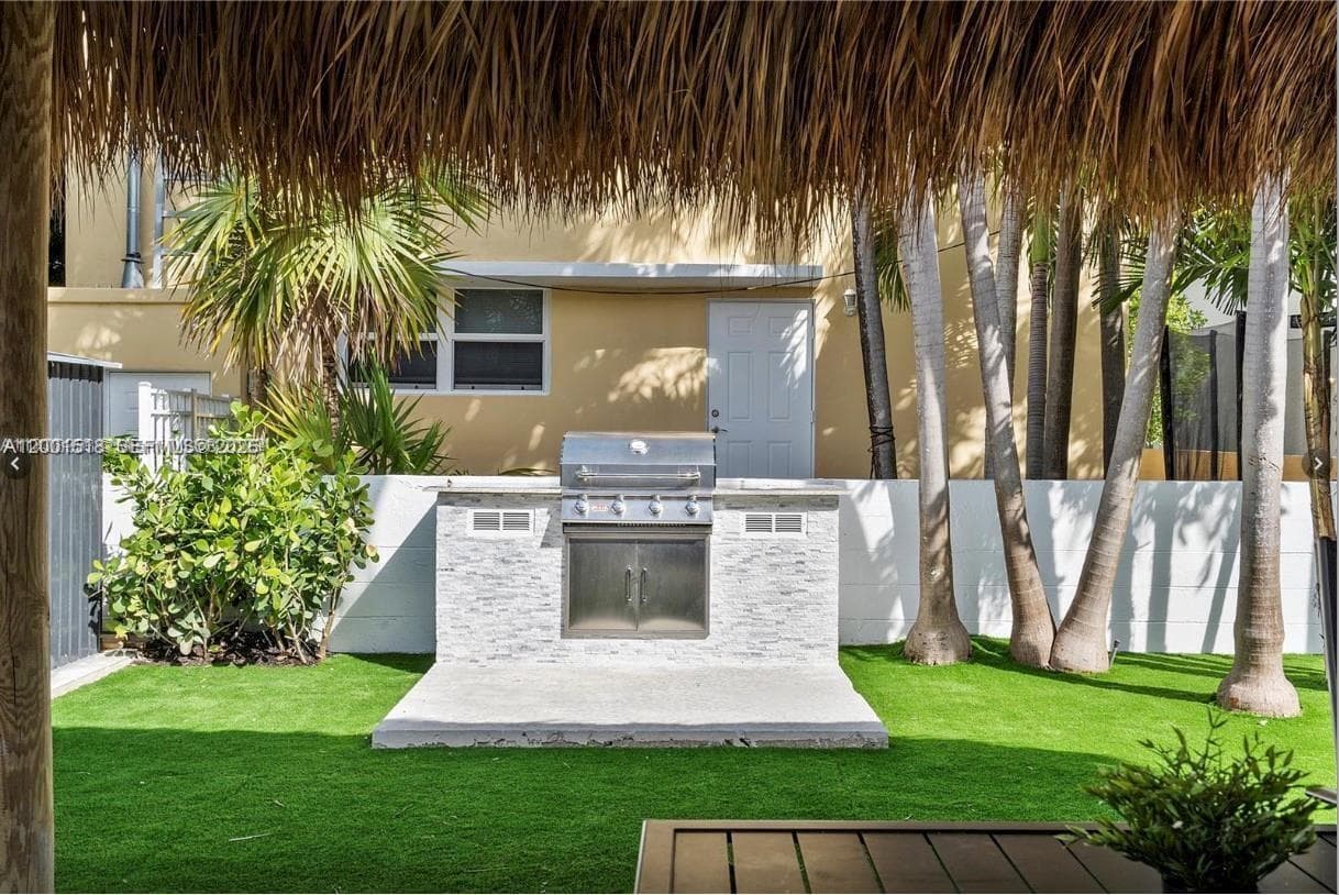 817 W 39th St # 2, Miami Beach FL 33140 — 5