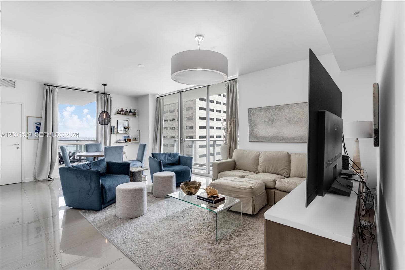 300 S Biscayne Blvd # 2416, Miami FL 33131 — 6