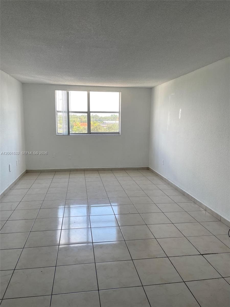 666 W 81st St # 407, Hialeah FL 33014 — 4