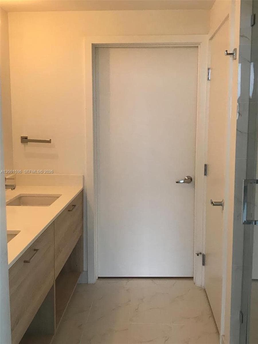 16385 Biscayne Blvd. # 1902, North Miami Beach FL 33160 — 9
