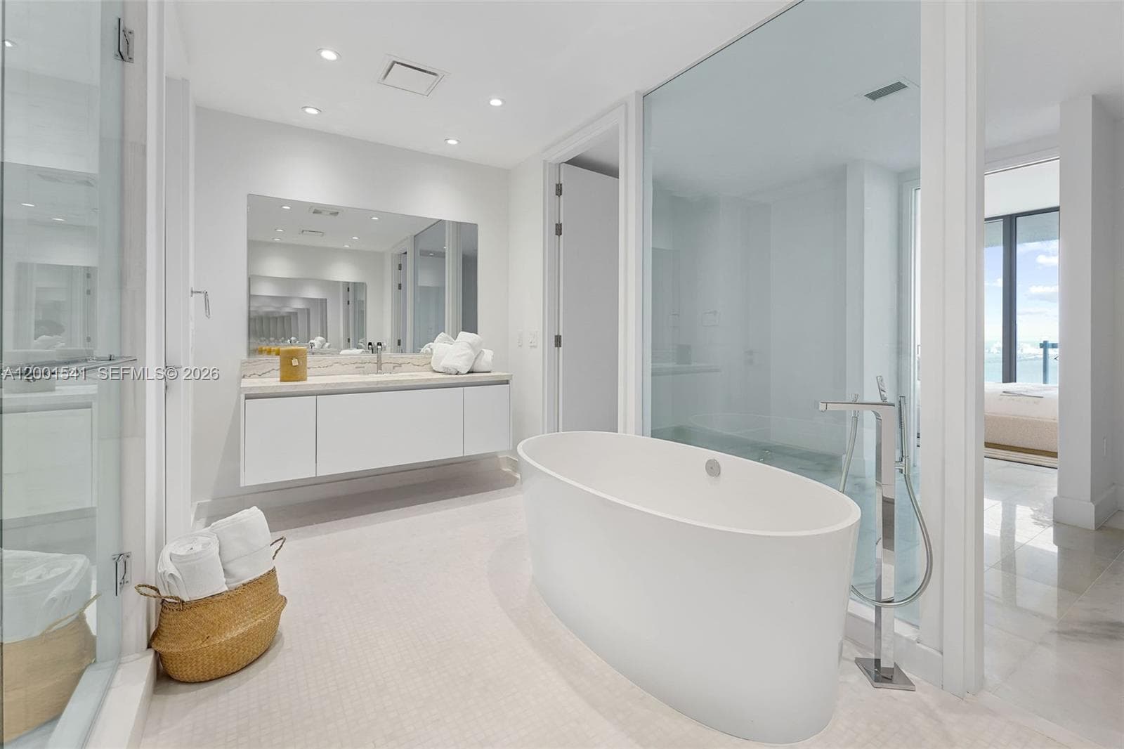 700 NE 26 Ter # 3602, Miami FL 33137 — 33
