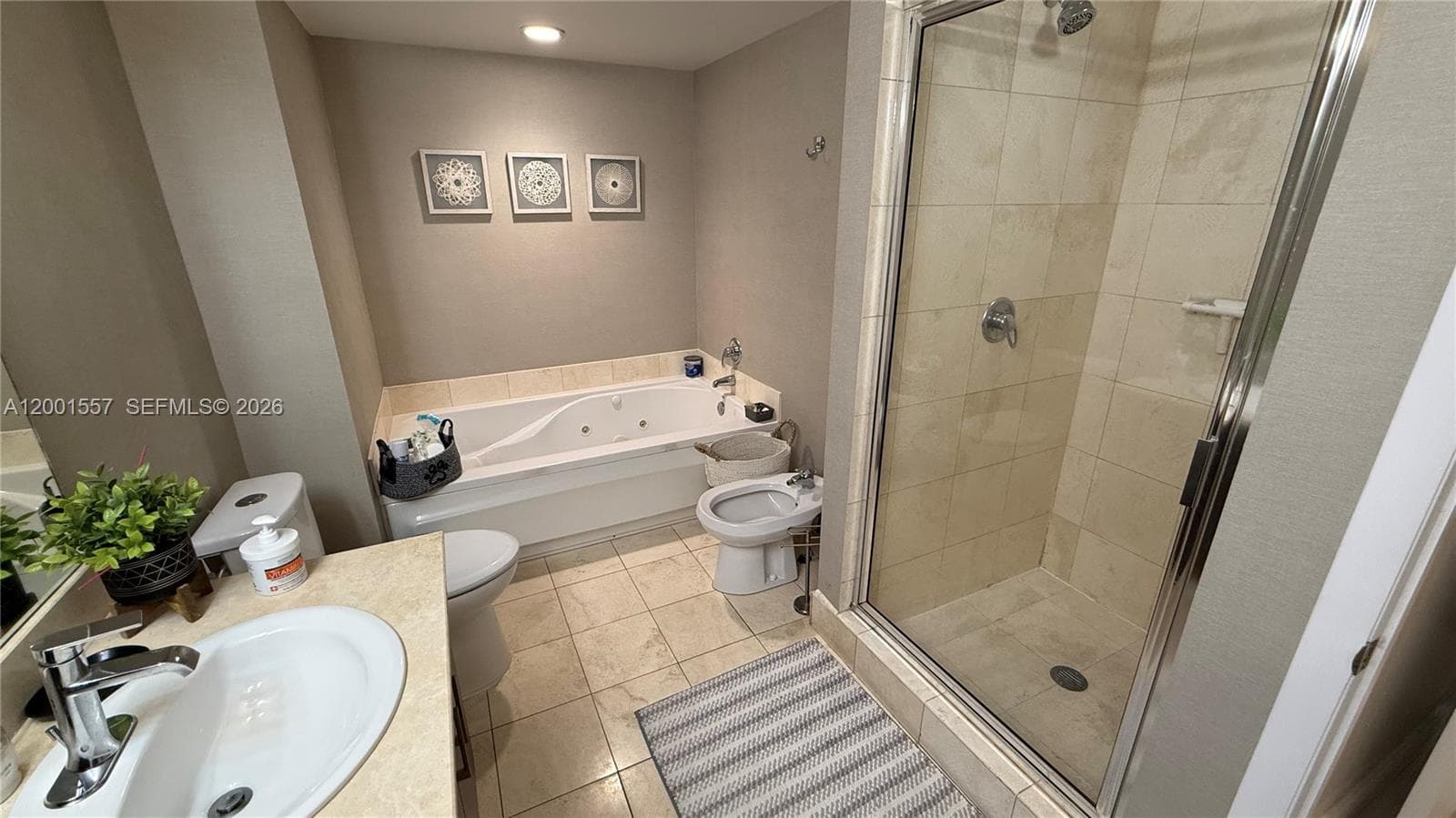 17375 Collins Ave # 1006, Sunny Isles Beach FL 33160 — 33