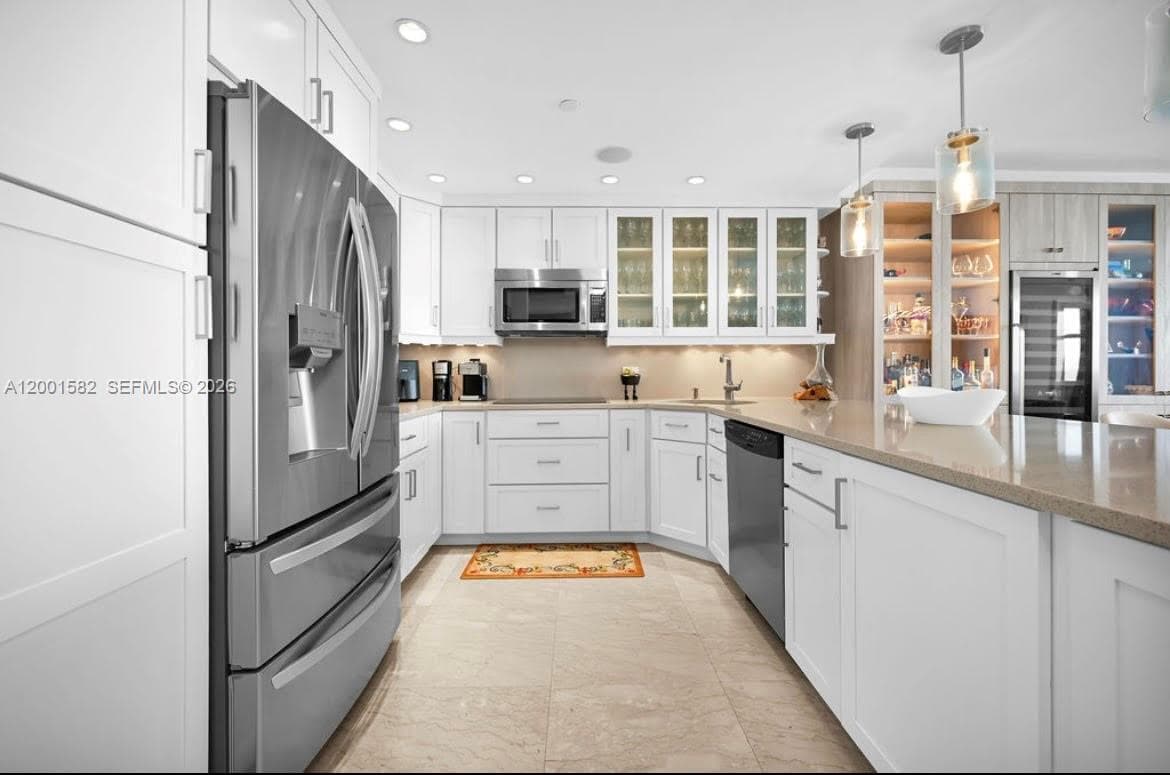 5601 Collins Ave # 903, Miami Beach FL 33140 — 2