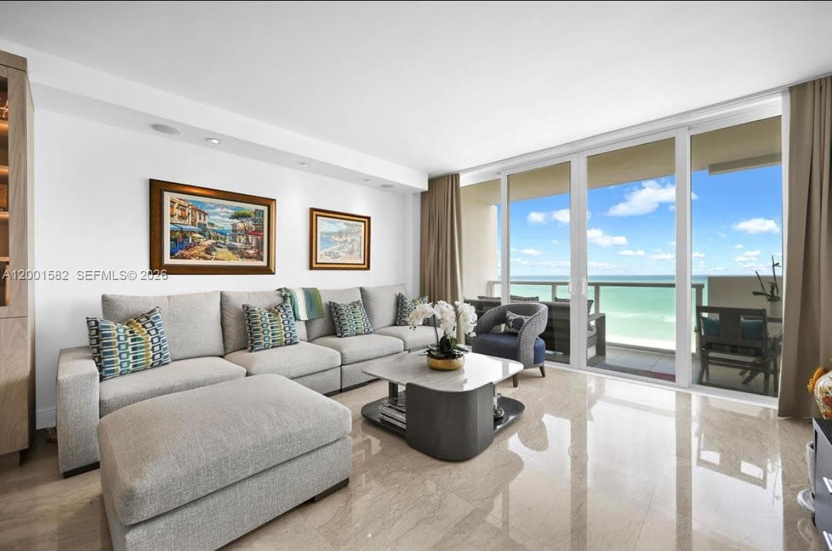 5601 Collins Ave # 903, Miami Beach FL 33140 — 4