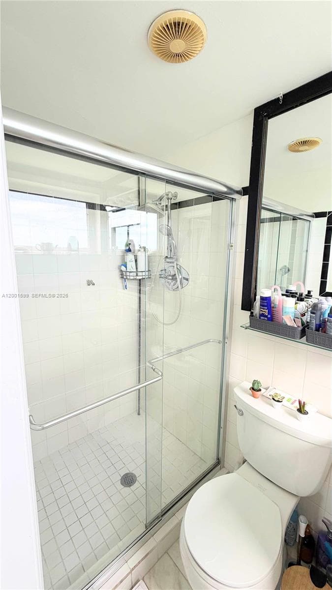 1880 S Treasure Dr # 3A, North Bay Village FL 33141 — 6