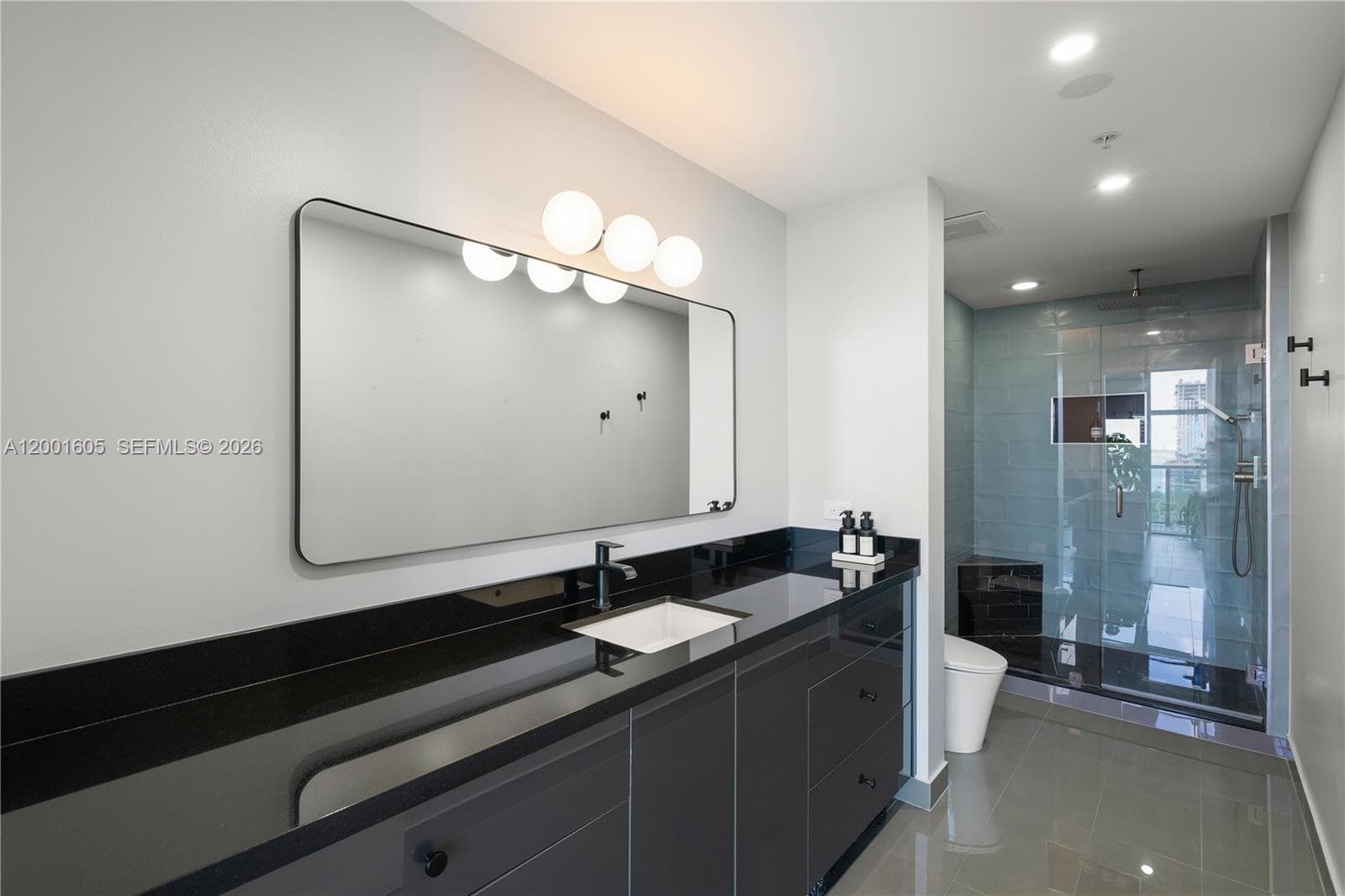 3301 NE 1st Ave # H1215, Miami FL 33137 — 22