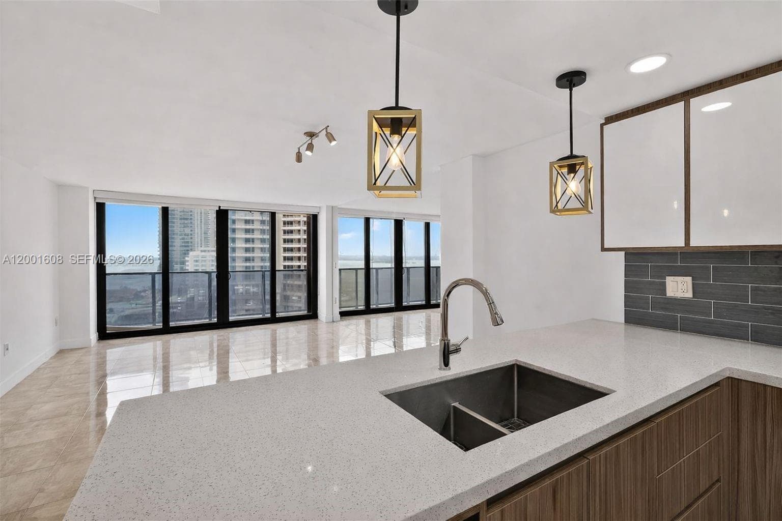600 NE 36th St # 1220, Miami FL 33137 — 12