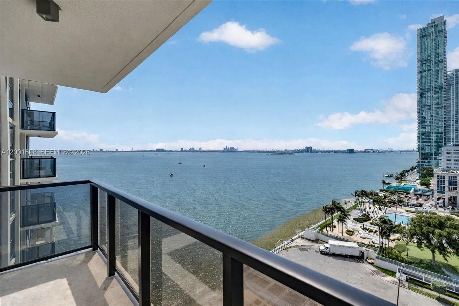 600 NE 36th St # 1220, Miami FL 33137 — 1
