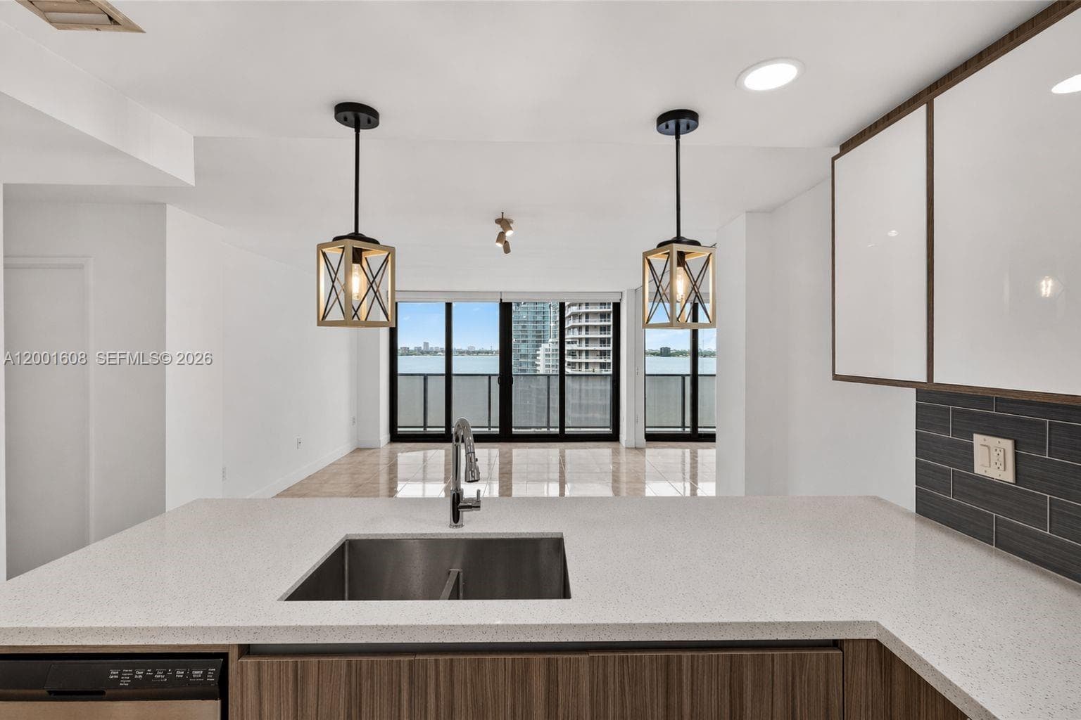 600 NE 36th St # 1220, Miami FL 33137 — 20
