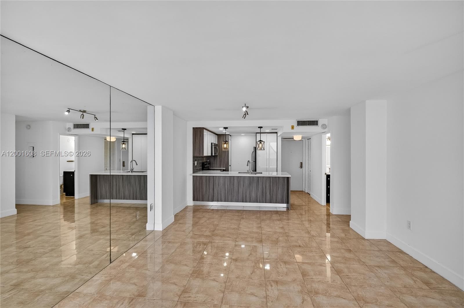 600 NE 36th St # 1220, Miami FL 33137 — 10