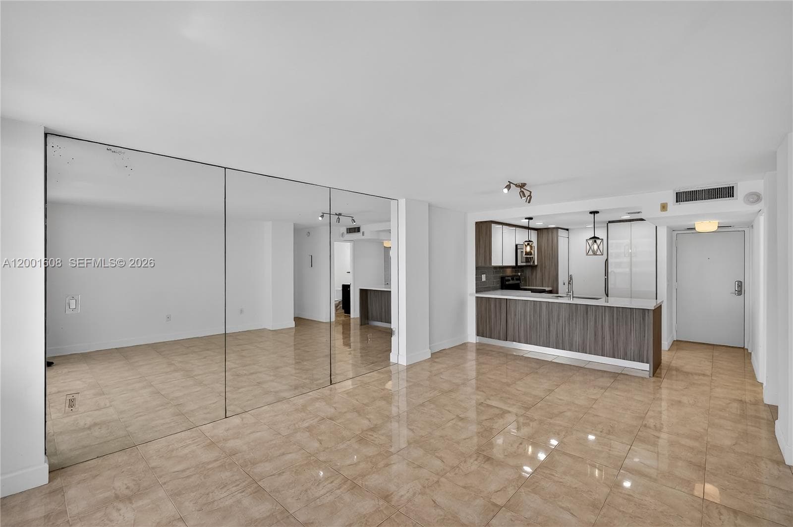600 NE 36th St # 1220, Miami FL 33137 — 4