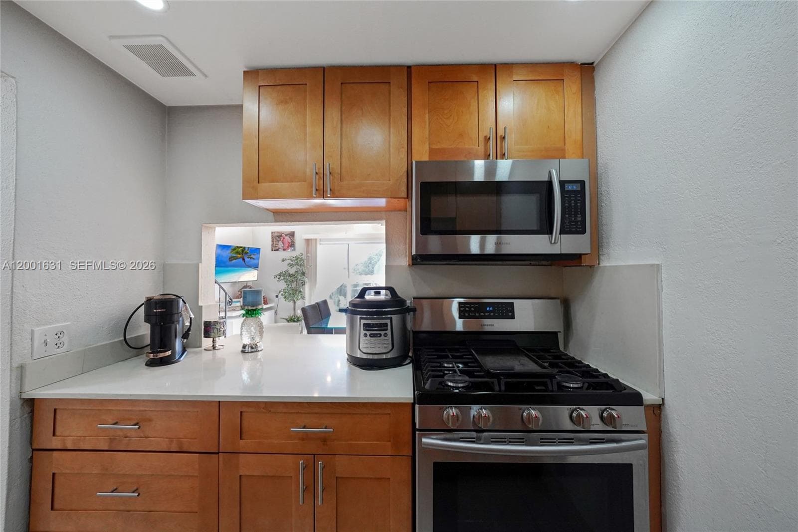 1305 W 53rd St # 429, Hialeah FL 33012 — 11