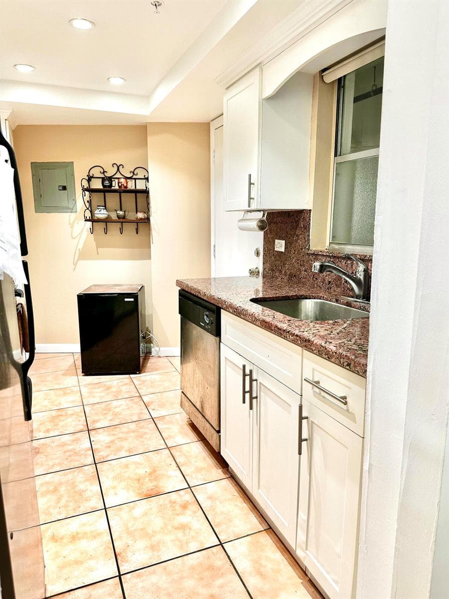 1881 Washington Avenue # 6h, Miami Beach FL 33139 — 3