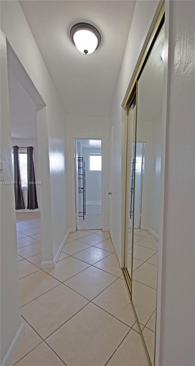 2250 Bay Dr # 4, Miami Beach FL 33141 — 12