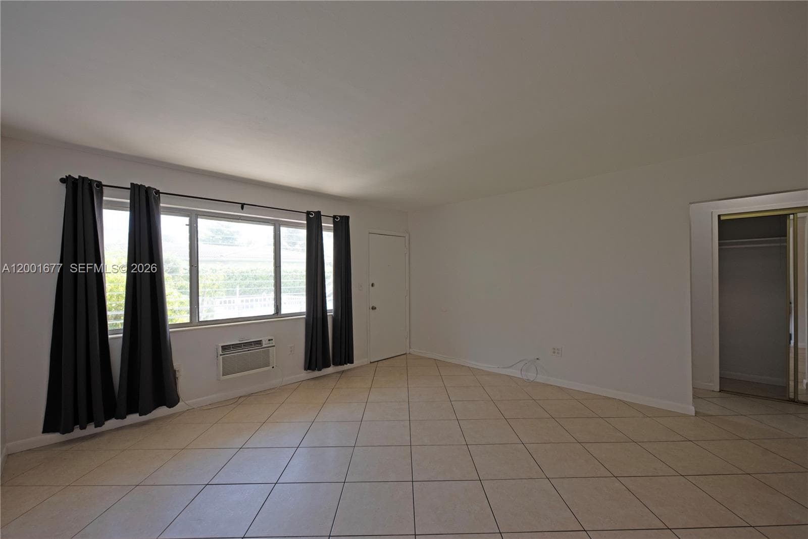 2250 Bay Dr # 4, Miami Beach FL 33141 — 9