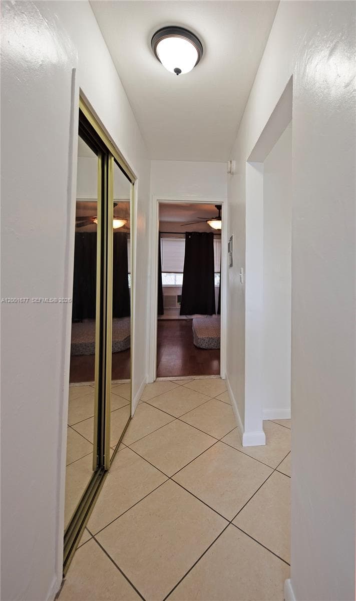 2250 Bay Dr # 4, Miami Beach FL 33141 — 8