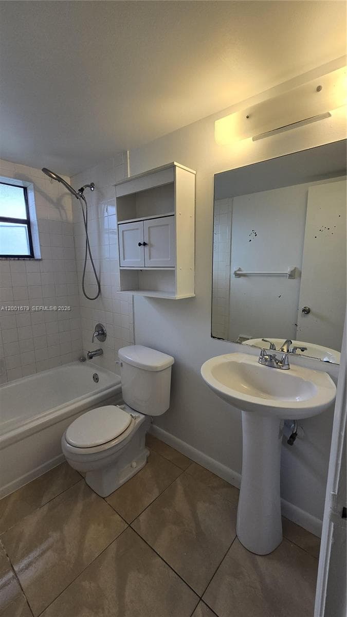 2605 W 67th Pl # 10, Hialeah FL 33016 — 11