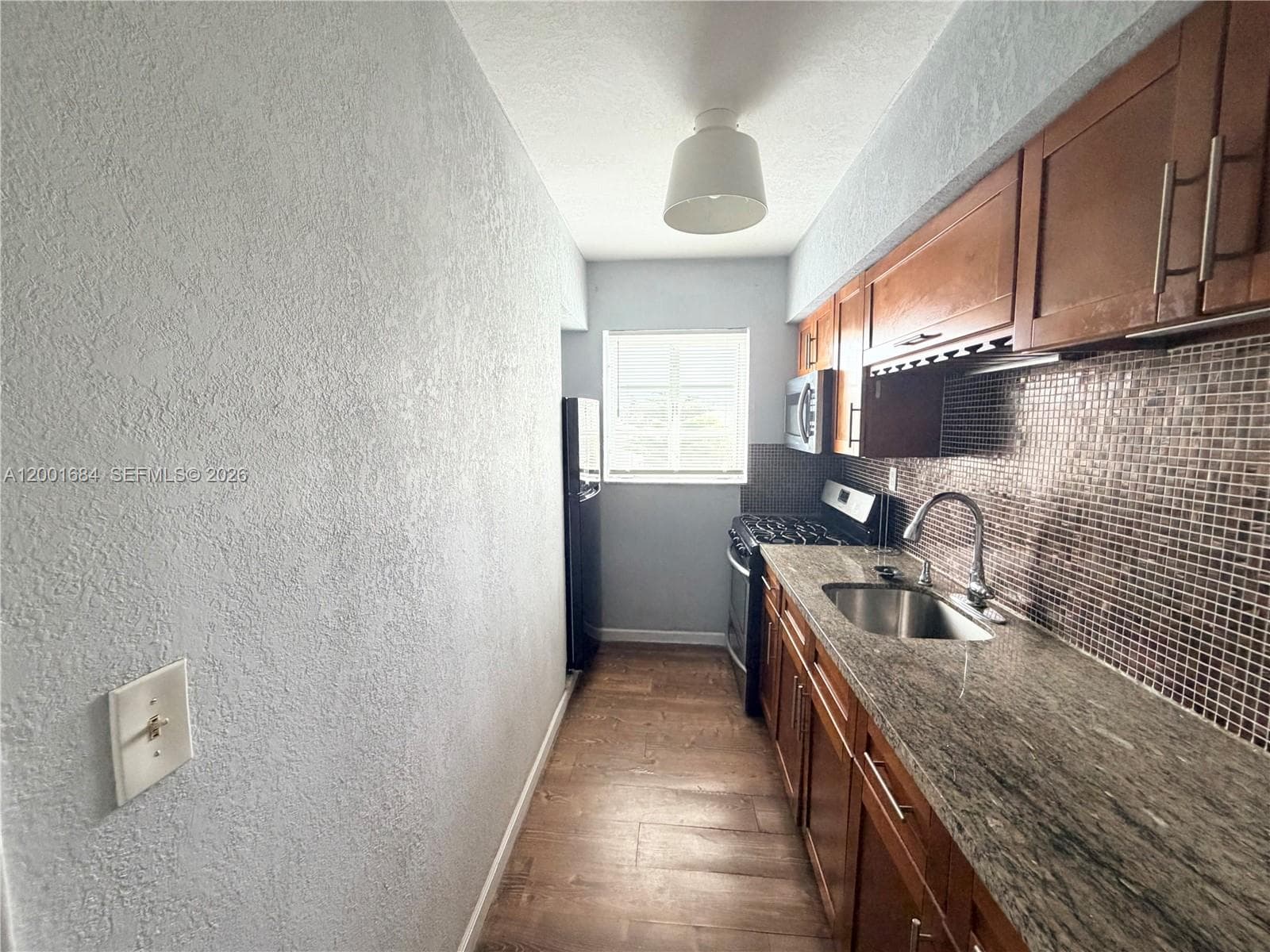 620 84th St # 25, Miami Beach FL 33141 — 1