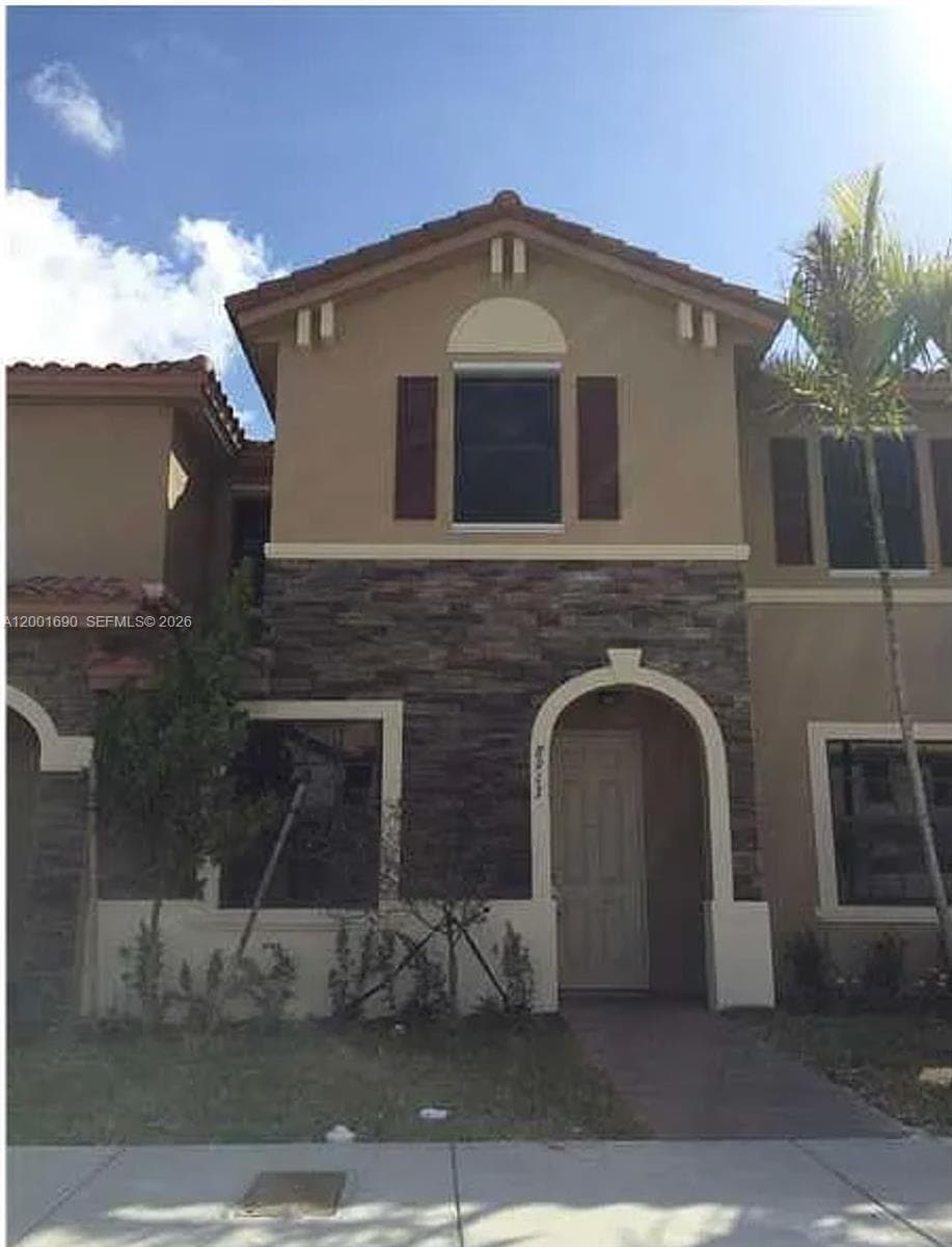 8913 W 35th Way, Hialeah FL 33018 — 2
