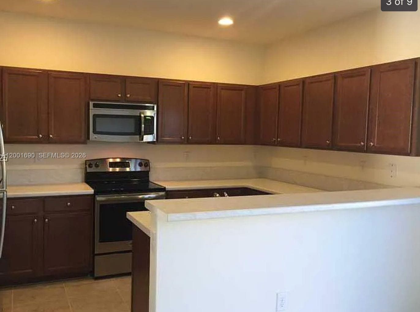 8913 W 35th Way, Hialeah FL 33018 — 3