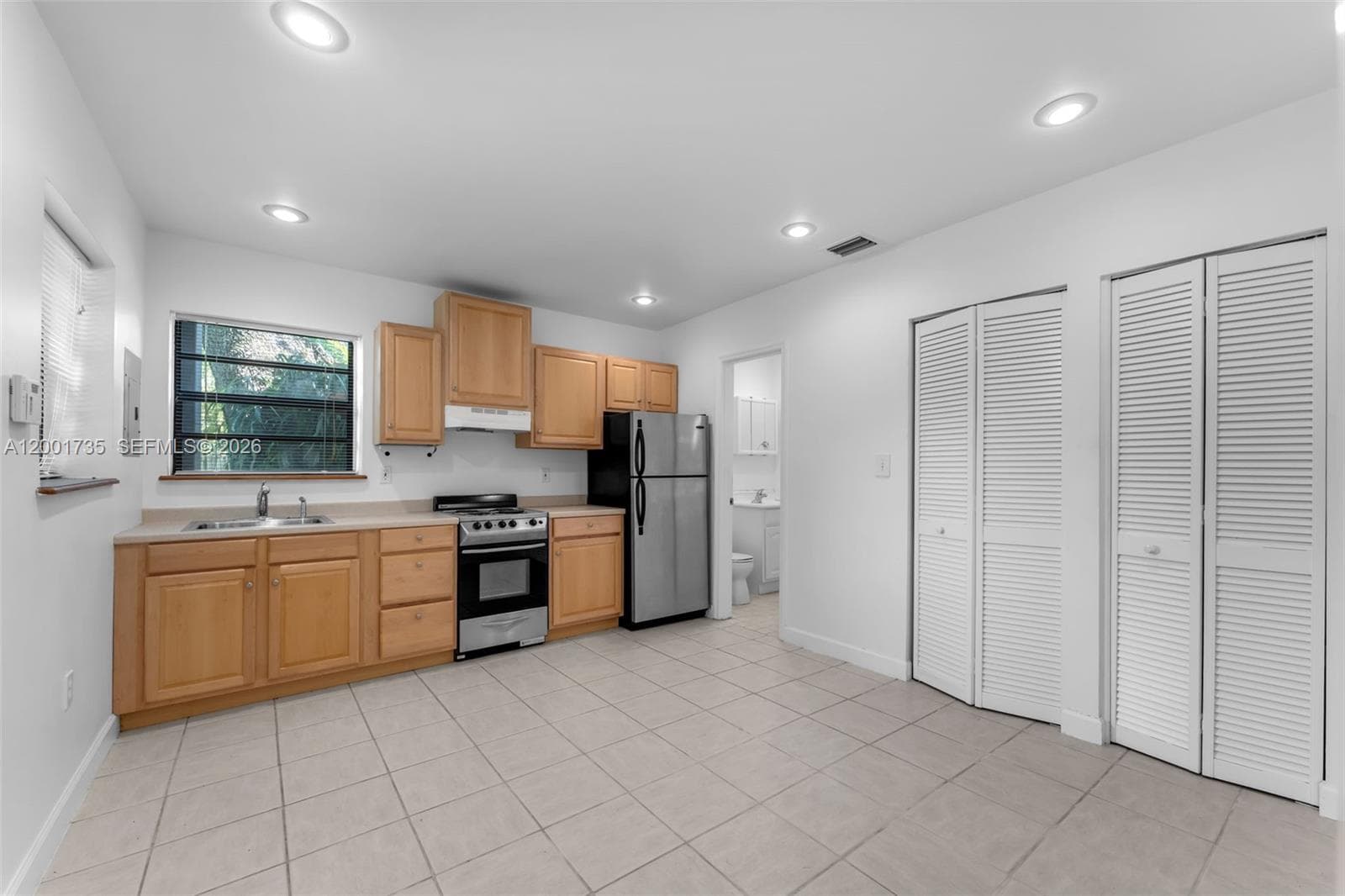 11401 SW 102nd Ave, Miami FL 33176 — 52
