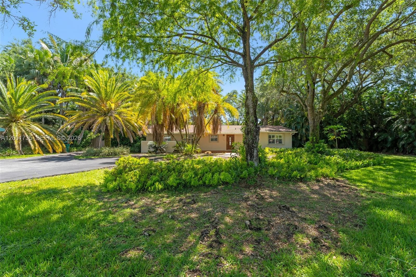 11401 SW 102nd Ave, Miami FL 33176 — 1