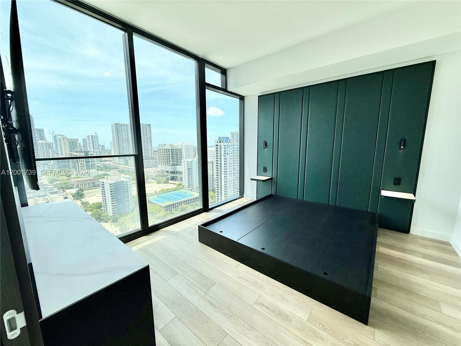 20 NE 11th St # 2809, Miami FL 33132 — 10