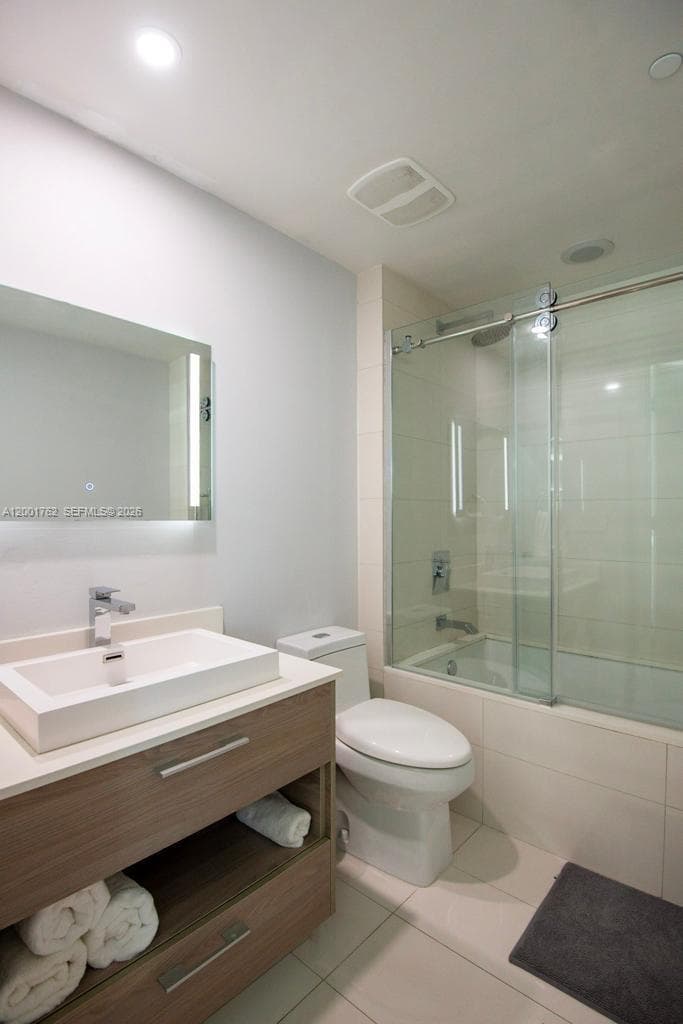 1300 S Miami ave. # 3908, Miami FL 33130 — 6
