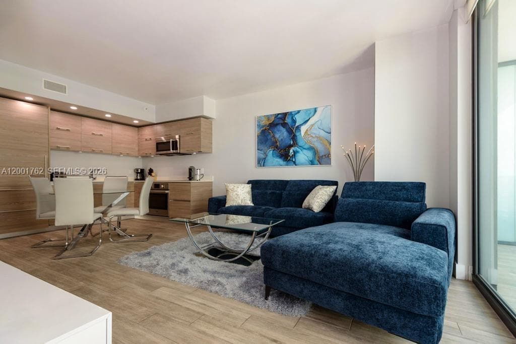 1300 S Miami ave. # 3908, Miami FL 33130 — 1