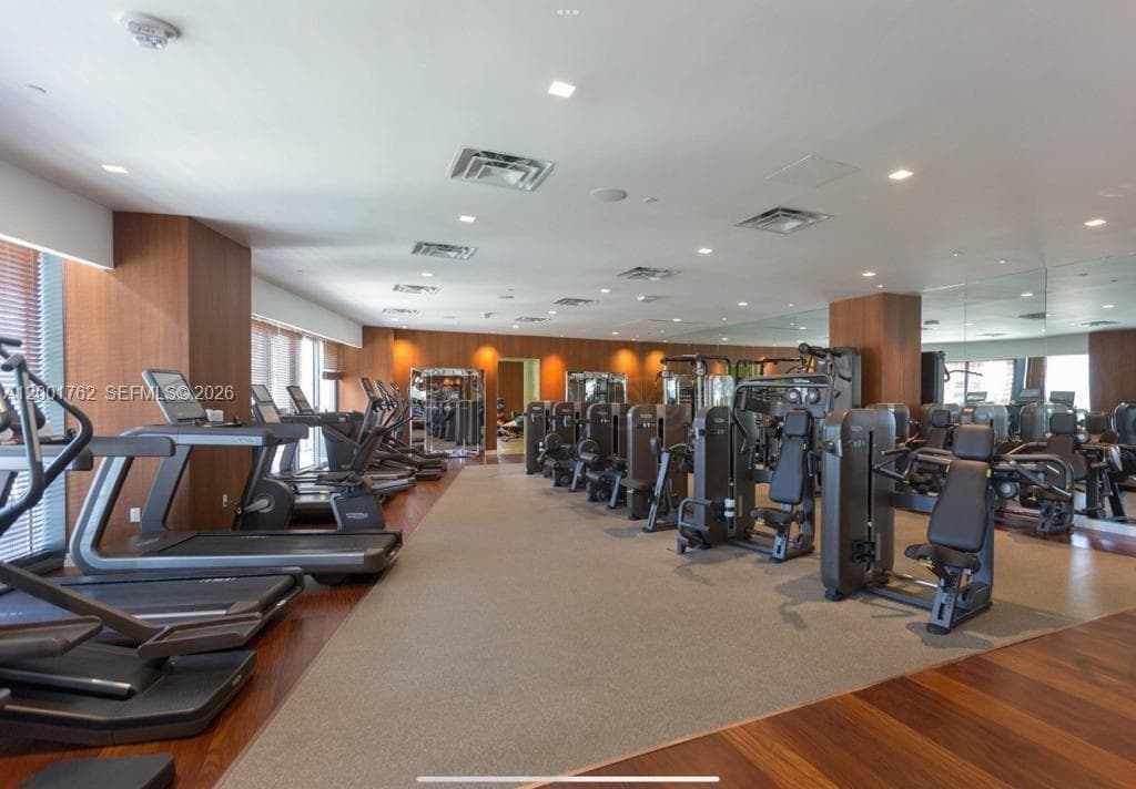 1300 S Miami ave. # 3908, Miami FL 33130 — 11