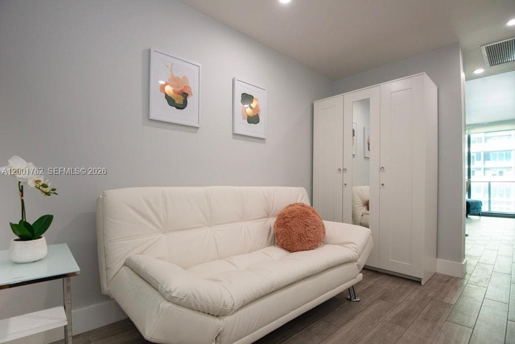 1300 S Miami ave. # 3908, Miami FL 33130 — 4