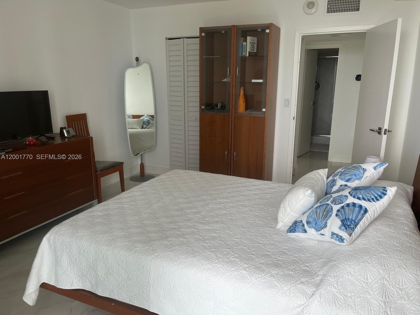 100 Bayview Dr # 1006, Sunny Isles Beach FL 33160 — 20