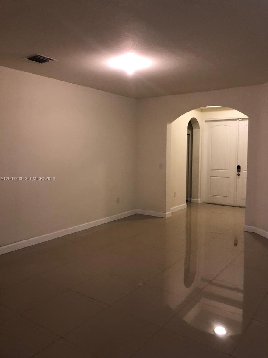 15400 SW 176th Ln, Miami FL 33187 — 3