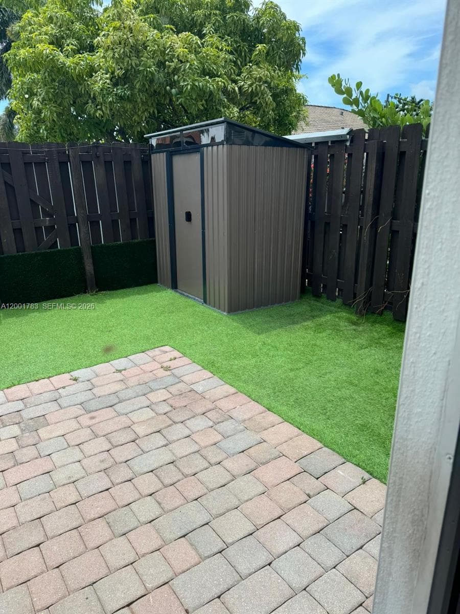 15400 SW 176th Ln, Miami FL 33187 — 10