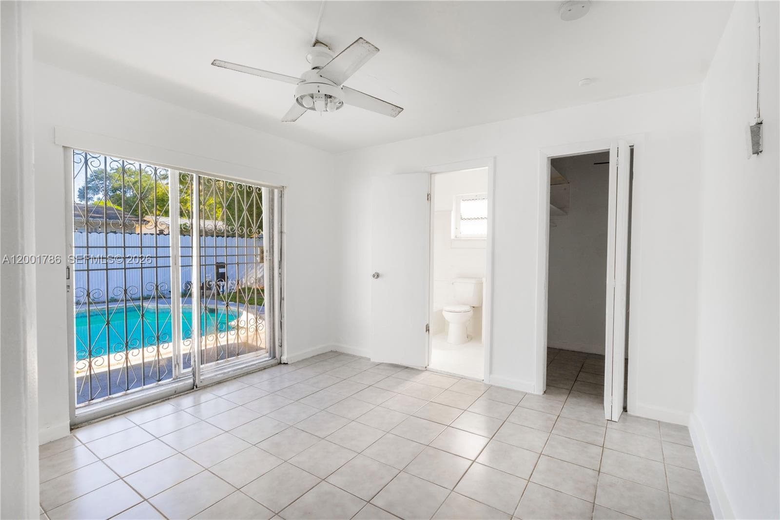 565 NE 160th Ter, Miami FL 33162 — 18