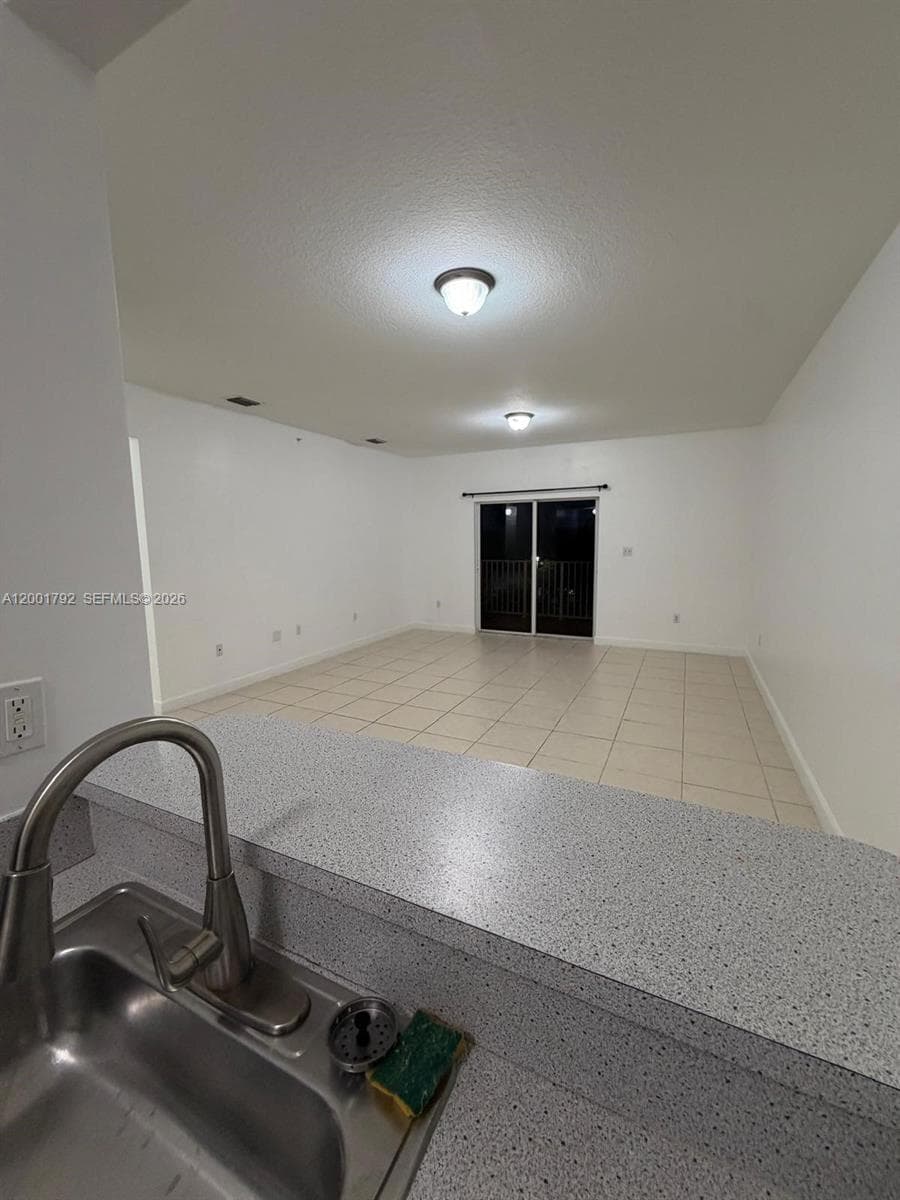 1300 NE 109th St # 404, Miami FL 33161 — 2