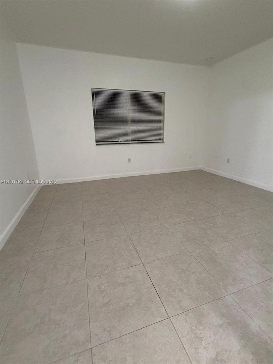 1300 NE 109th St # 404, Miami FL 33161 — 10