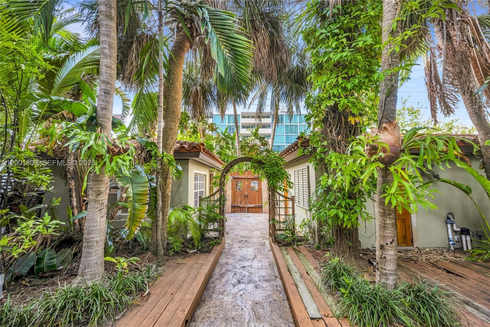 Isle Of Normandy Miami Vi, Miami Beach, FL — 11