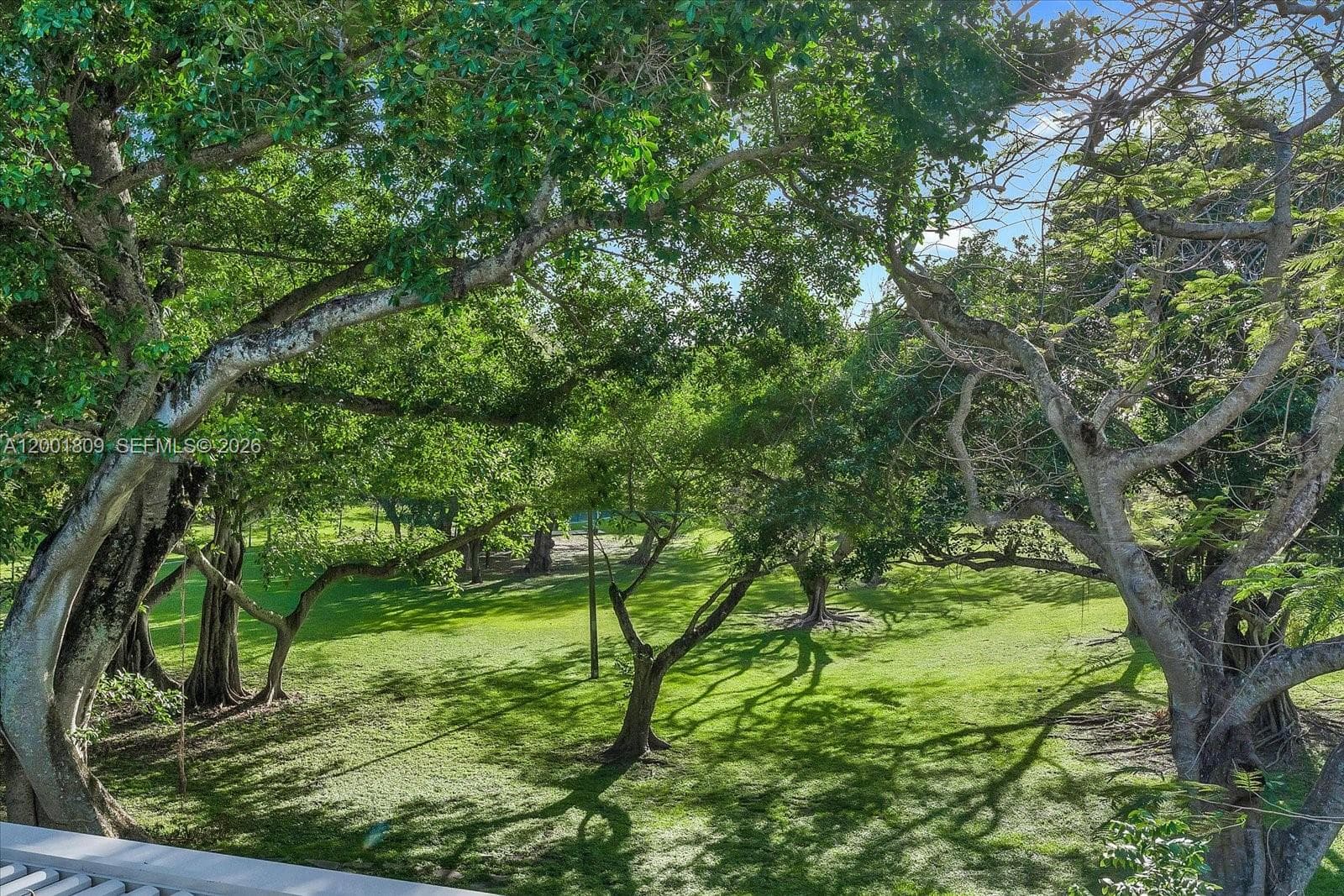 4090 Barbarossa Ave, Miami FL 33133 — 26