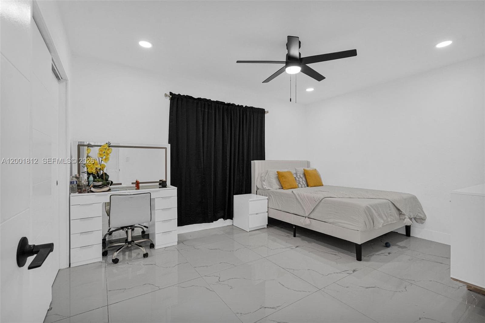 2020 NW 51st St, Miami FL 33142 — 27