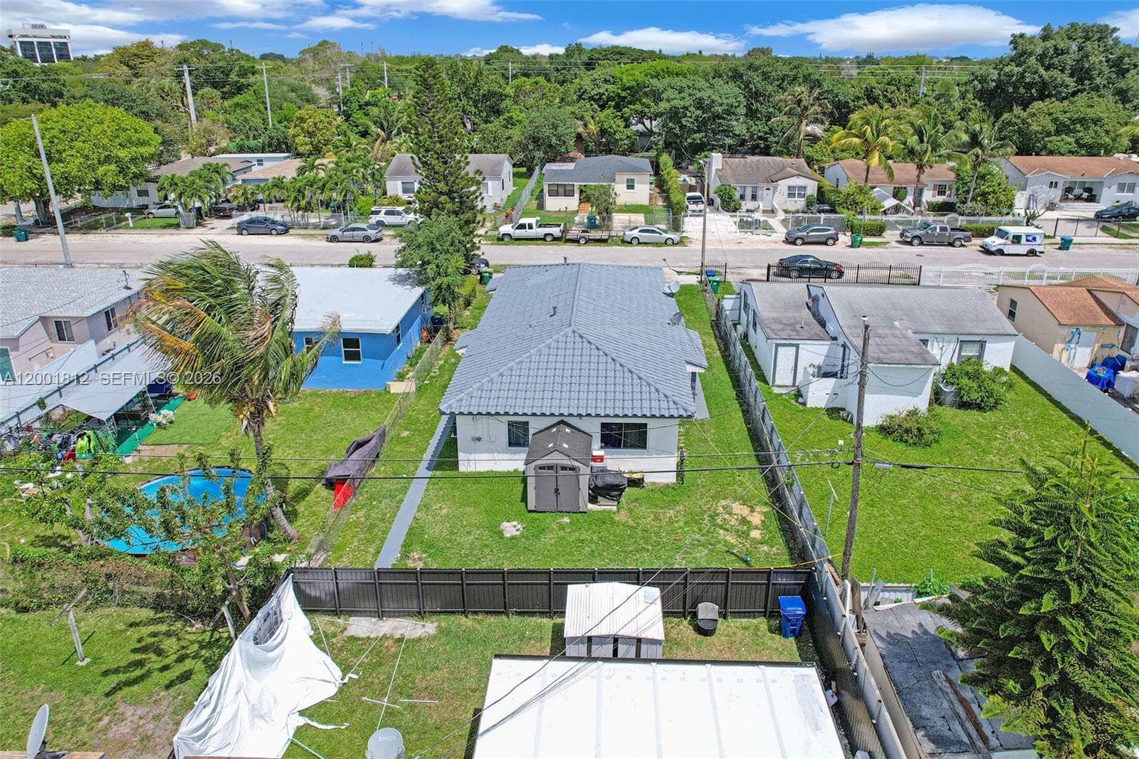 2020 NW 51st St, Miami FL 33142 — 61