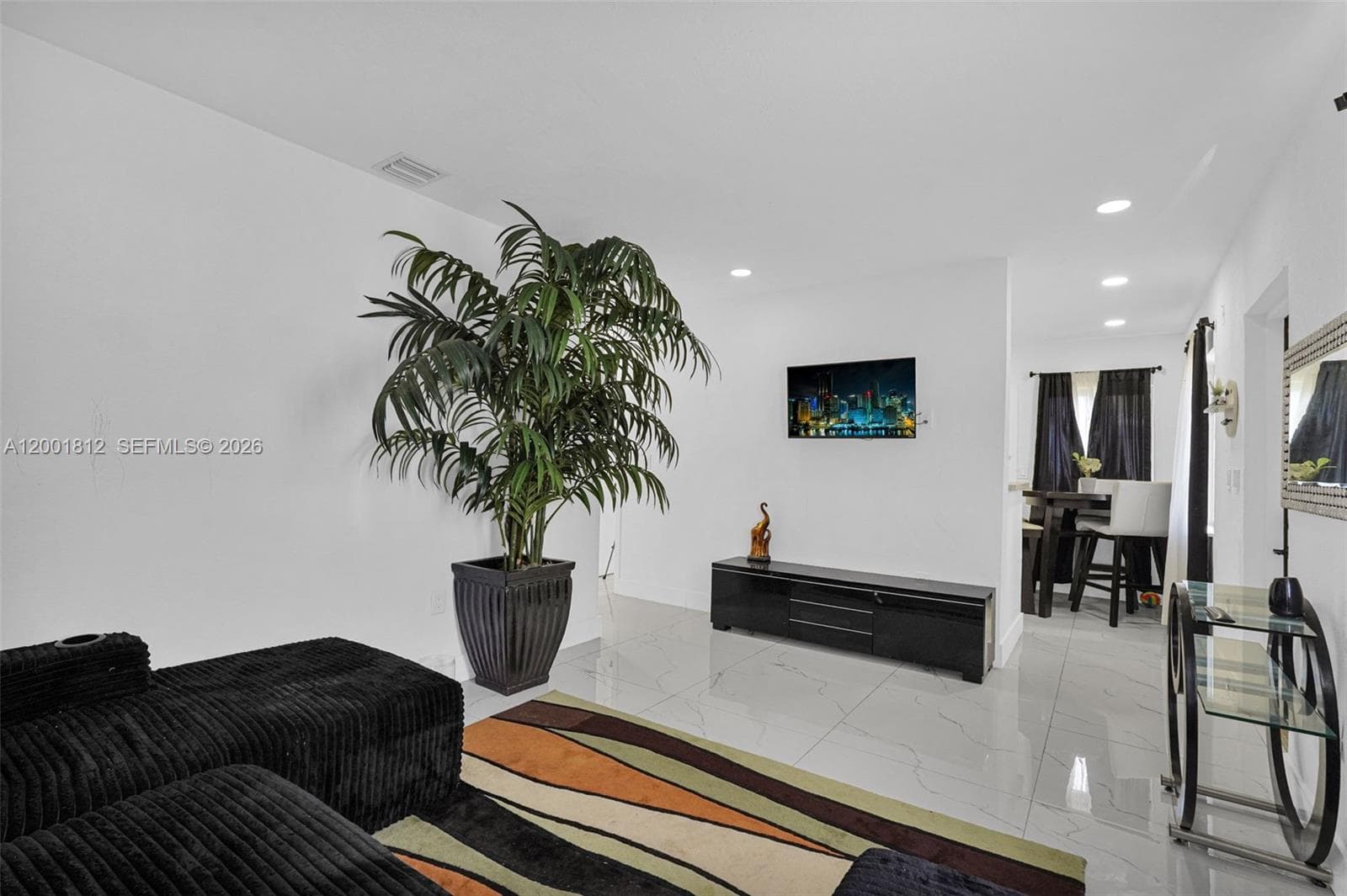 2020 NW 51st St, Miami FL 33142 — 37