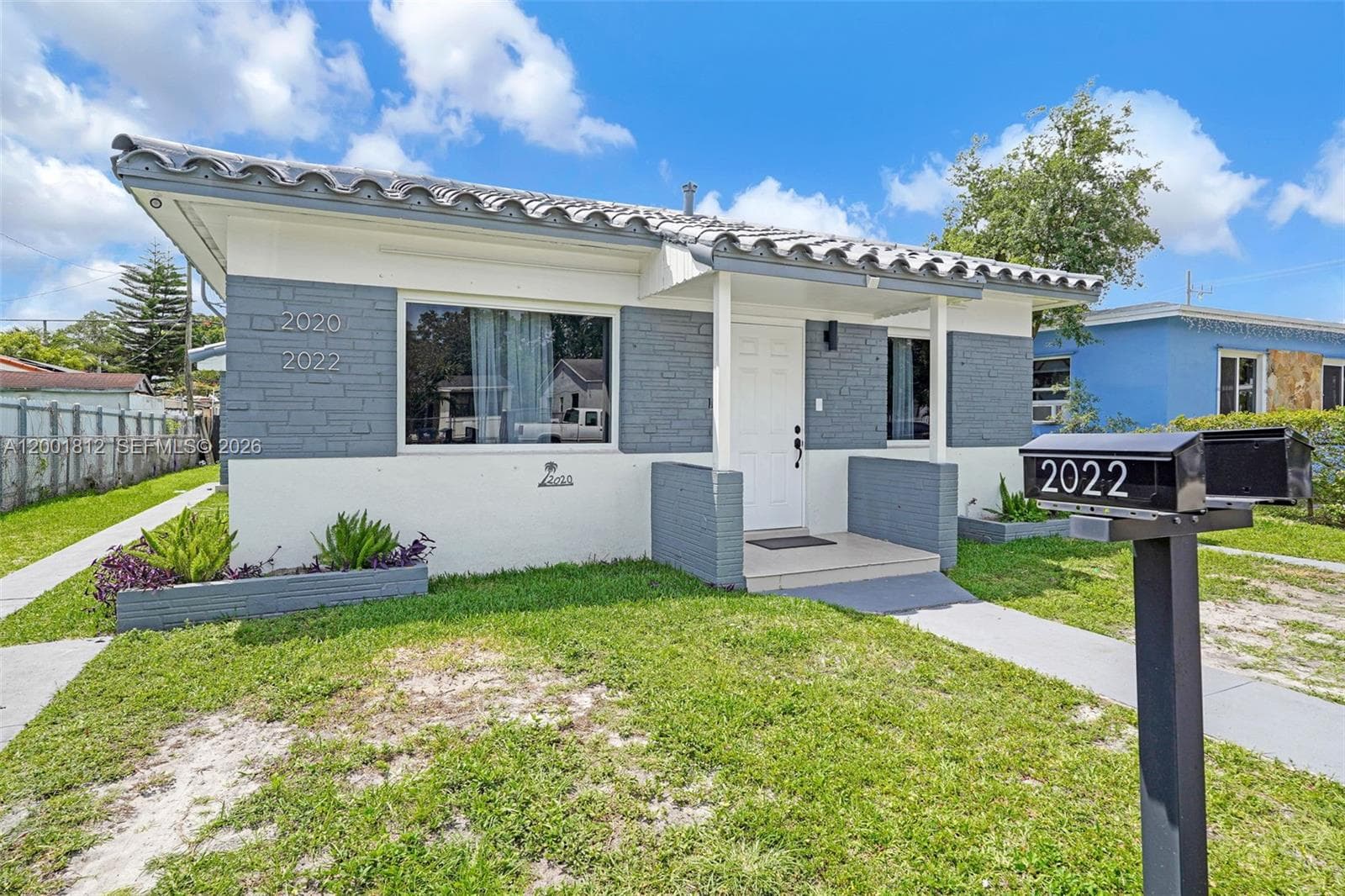 2020 NW 51st St, Miami FL 33142 — 8