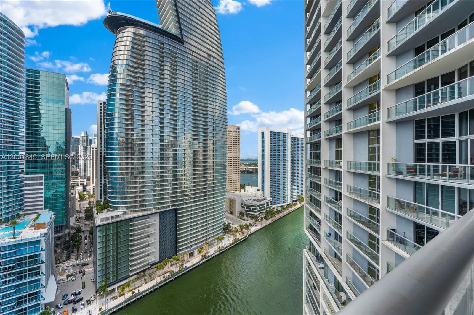 475 Brickell Ave # 2812, Miami FL 33131 — 21