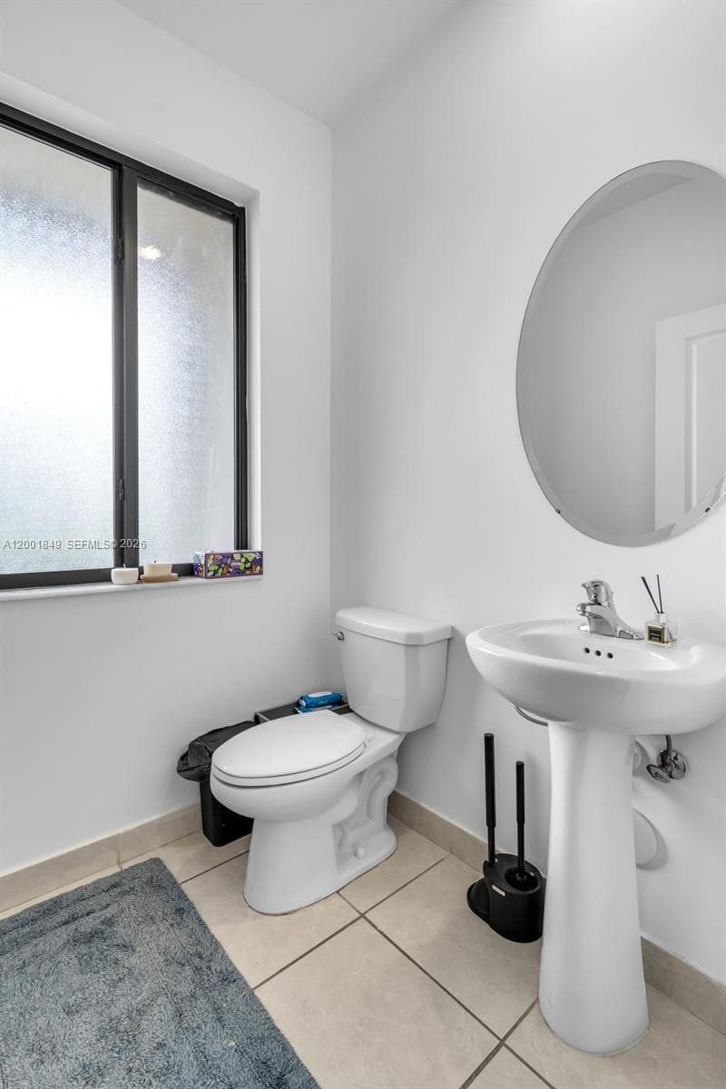 21444 NE 2nd Path, Miami FL 33179 — 12